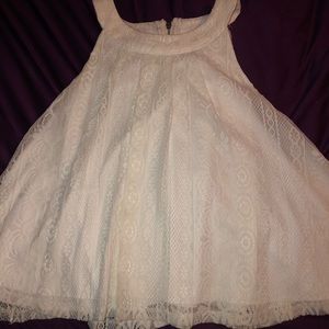 Francesca’s White Lace Halter tank top